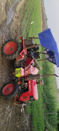 યુવરાજ215 ટ્રેક્ટર વેચવા નુ છે.