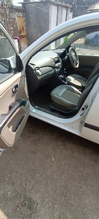 જમીન વેચવાની છે