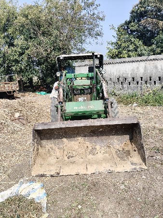 આ લોડર વેચવાનું છે 9724575147