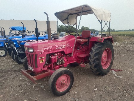 મહિન્દ્રા 275 (2014)