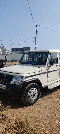 બોલેરો વેચવાનો છે