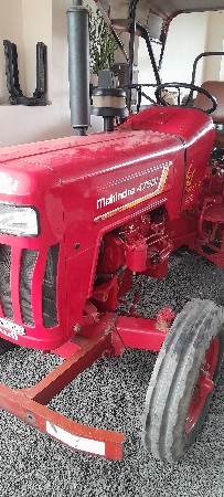 ટ્રેકટર વેચવાનું છે