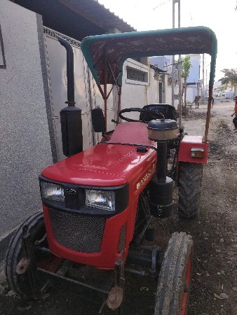 મહિન્દ્રા યુવરાજ