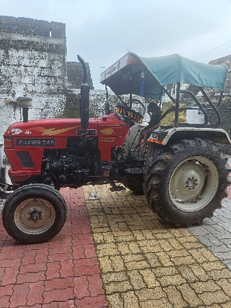 icher tractor વેચવાનું છે
