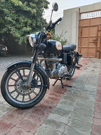 બુલેટ વેચવાનું છે