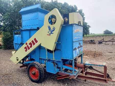 ગંગાનુ થ્રેસર વેચવાનું છે