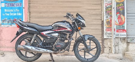 આદિલ ઘાંચી.