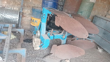 ચવડા વેચવા ના છે