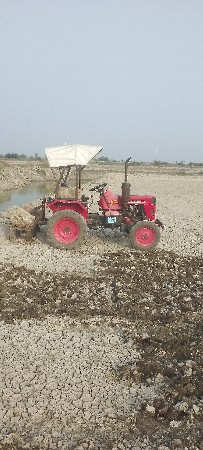 યુવરાજ ટ્રેક્ટર વેચવા નુ છે