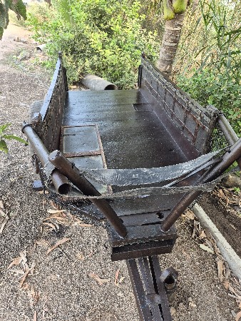 બાવટાના લાકડાનું ગાડું છે