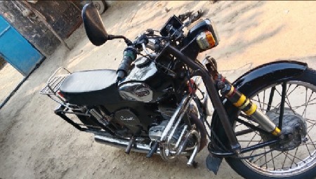 રાજદૂત  ટુ વ્હીલર વૈસવાનું છે