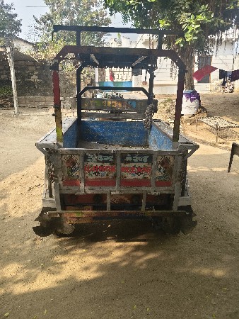 રીક્ષા વેચવાની છે