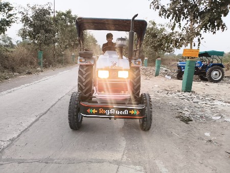 આઈસર 380 ડી આઈ