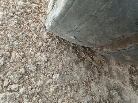 જમીન વેશવા ની છે...જે કોઈ ને