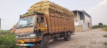 ગાડી 1109 વેચવાની