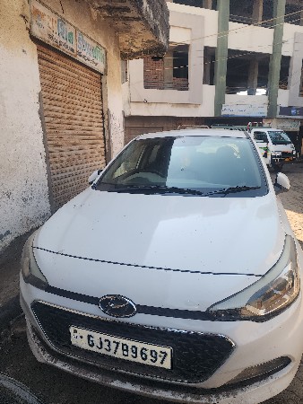 i20 આસ્થા ઓપ્શન ટોપ મોડલ ડીઝલ