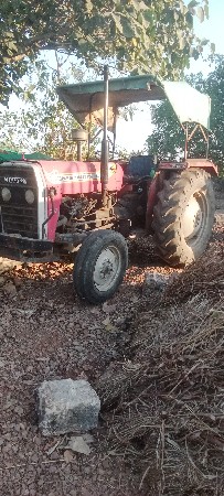 ટ્રેક્ટર વેચવાનું છે
