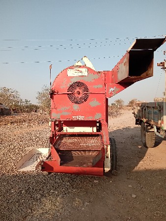થ્રેશર વેચવાનું છે