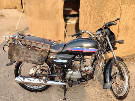 ગાડી વેચવાની છે