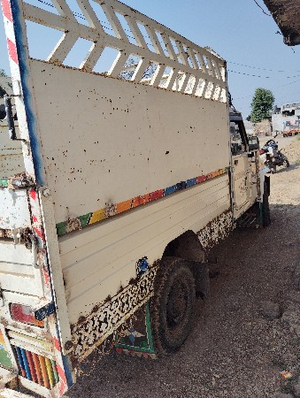 બોલેરો વેચવાનો