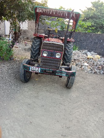 ટ્રેકટર વેચવાનું છે