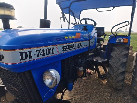 સોનાલીકા 740