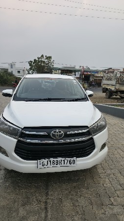 Toyota innova crysta