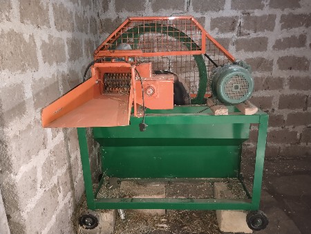 ચાફ કટર વેચવાનું છે