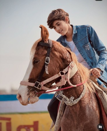 थंबनेल 2