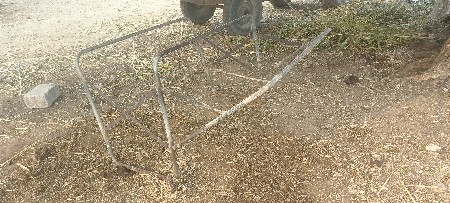 છત્રી વેચવાની છે.