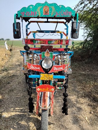 ચિરાગ ની કંપની મોડલ 2011