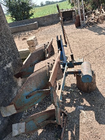 ફાગા વેચવાના છે.