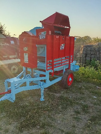 થ્રેશર વેચવાનું છે