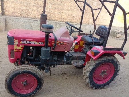 યુવરાજ 215