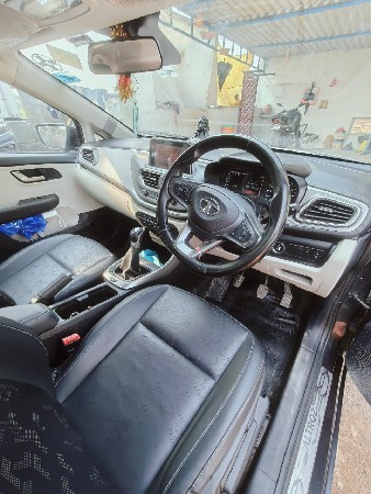 altroz xz+ petrol top model