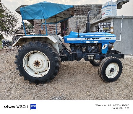 powertrac 439 tractor
