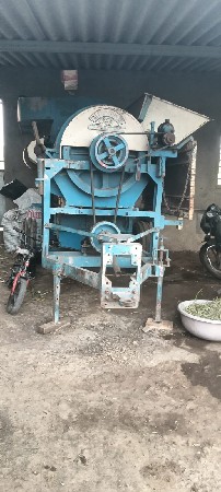 થ્રેશર વેચવાનું છે