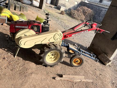 VST Shakti શીંગડા વાળું