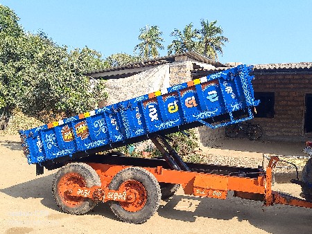 ટેલર વેચવાનું છે