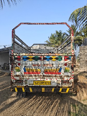 વેચવાનું છે