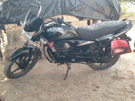 કમ્પ્લીટ કન્ડિશન પાવરફુલ ગાડી ચાલુ