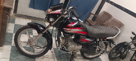 સીડી ડીલક્ષ વેચવાનું છે