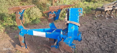 હળ વેચાણ છે