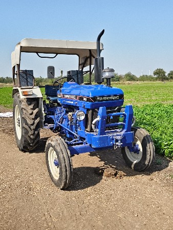 ટ્રેકટર વેચવાનું છે