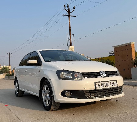 વેચવાની છે