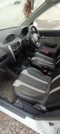 વેચવાની છે