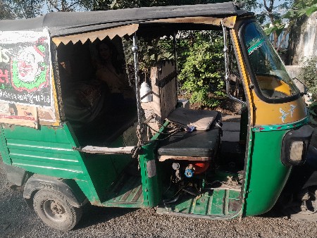 રીક્ષા વેચવાની છે