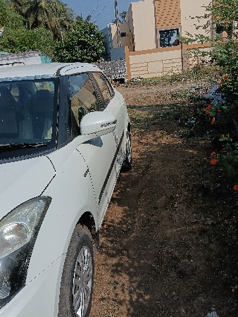 વેચવાની છે