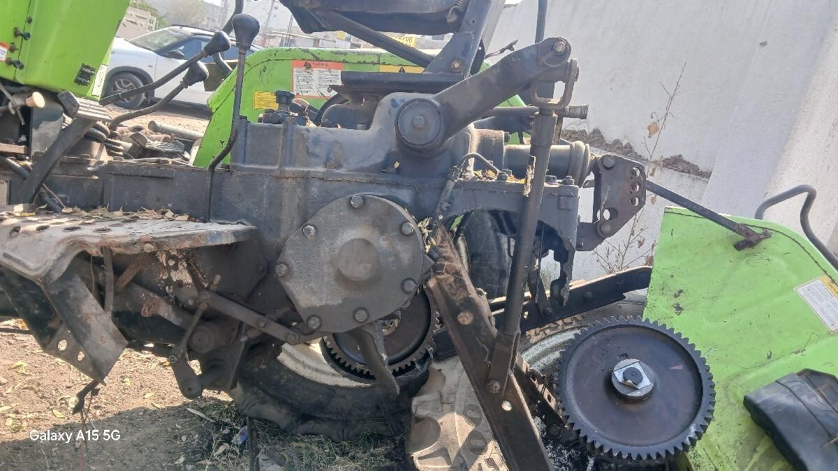 ભંગાર હાલત ma ટક્કર