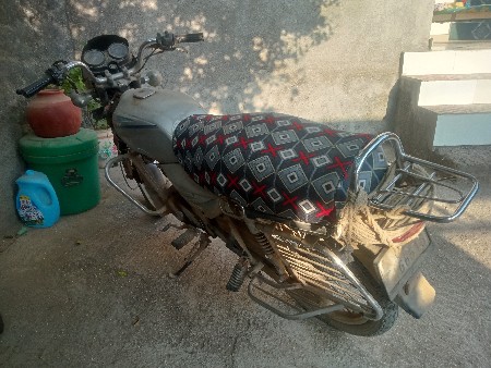 ગાડી વહેચવાની છે.